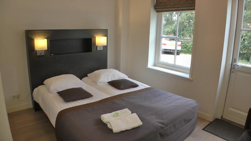 Bed And Breakfast Hoeve Chapeau 캇우드 객실 사진