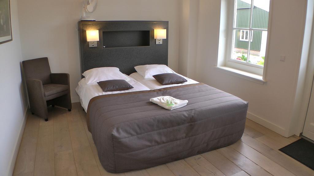Bed And Breakfast Hoeve Chapeau 캇우드 객실 사진