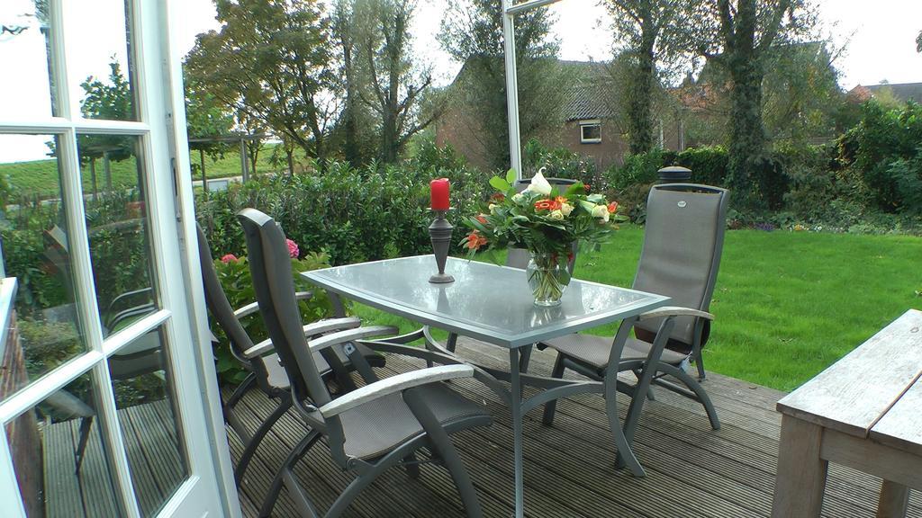 Bed And Breakfast Hoeve Chapeau 캇우드 외부 사진